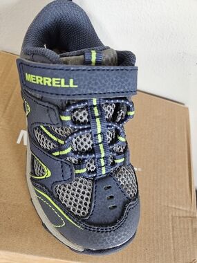 Merrell Kids Navy and Lime Trail Chaser 9.5 Wide Sneaker